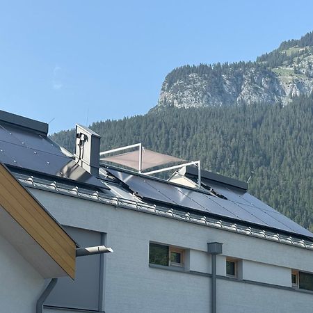 Urban Alpine Penthouse With Lake View Maurach  Exterior photo