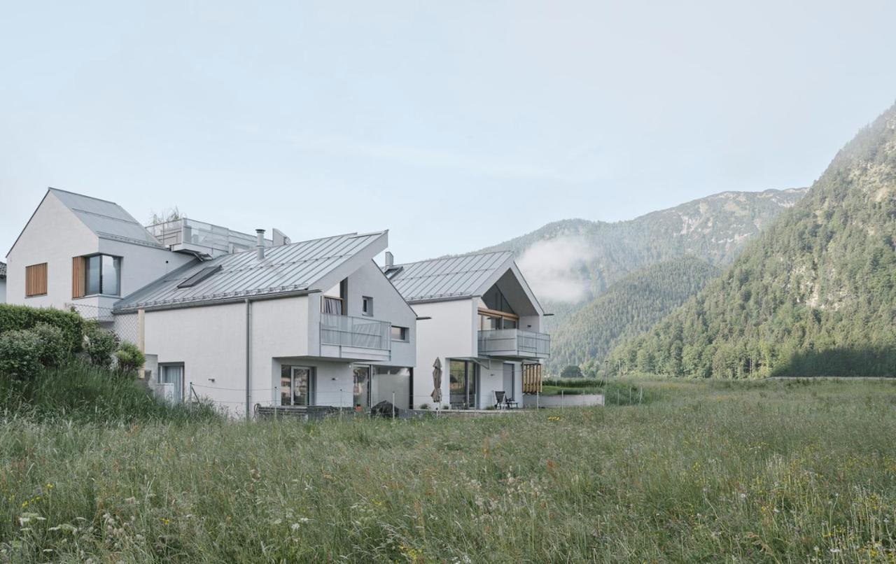 Urban Alpine Penthouse With Lake View Maurach  Exterior photo